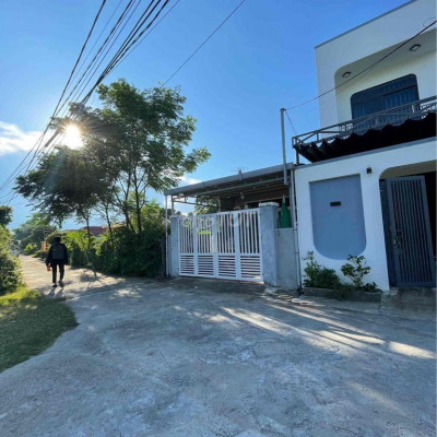 Bán lỗ lô full đất ở hơn 100m2  ngay chợ Lệ Trạch giá chỉ 690 triệu