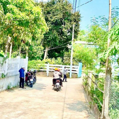 Đất chính chủ cần bán 2 lô liền kề trung tâm Nam Phước giá sụp hầm