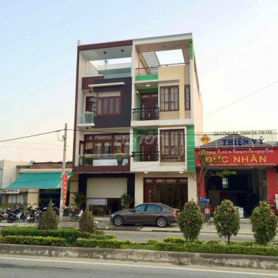 BÁN NHÀ MẶT TIỀN VỊ TRÍ SIÊU ĐẸP TẠI THỊ TRẤN ÁI NGHĨA, ĐẠI LỘC