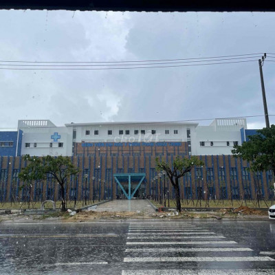 Sát bệnh viện 300 gường gần đại học FPT