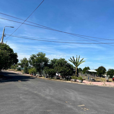 lô góc 11x27 ngay trục Điện Biên Phủ, An Dương Vương Hội An