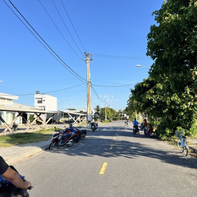 ĐẤT SÁT CHỢ ĐIỆN NAM BẮC - TIỆN KINH DOANH BUÔN BÁN