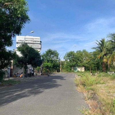 Trục thông lô sạch lô đất đường Lê Đức Thọ cạnh FPT city