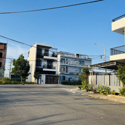 Cho thuê đất 105m2 (7x15) đối diện Tiến Thu