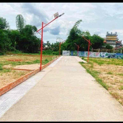 Bán rẻ lô đất vuông vắn, đường ô tô 4m rộng rãi, xây nhà an cư