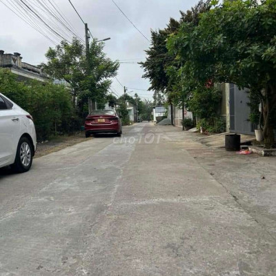Bán đất tặng 4 phòng trọ sát Kcn Điện Ngọc đường ô tô