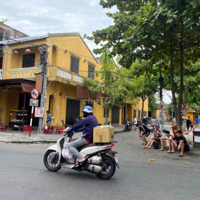 cho thuê mặt bằng kinh doanh 3 mặt tiền 4,7x32-phan châu trinh-Hội an