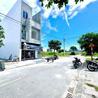 Khu Phố Chợ Điện Nam Bắc, đường 5m5, mặt sau nhà 3m, S: 141m2 hướng ĐN