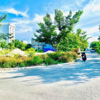 Cần bán lô góc 2 mặt tiền KDC Thăng Hoa - Hà Lam ngang 6,75m