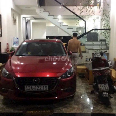 Nhà víp mới căng