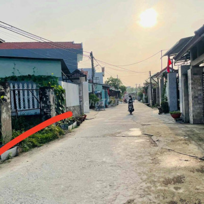 Tôi cần bán gấp lô đất điện thắng bắc, gần quốc lộ