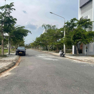 *** 1 lô khu đô thị số 4 sát sông cổ cò sạch đẹp