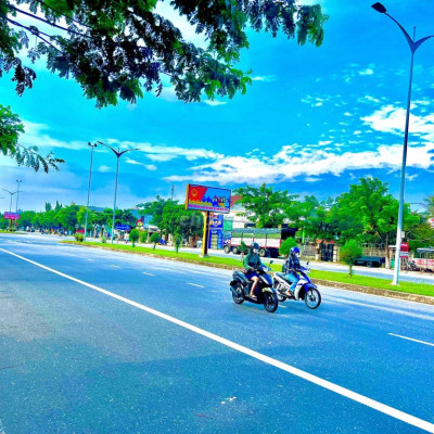 Bán Nhà 2 Tầng Trần Hưng Đạo Giáp Ranh Đà nẵng Gần Làng Đại Học