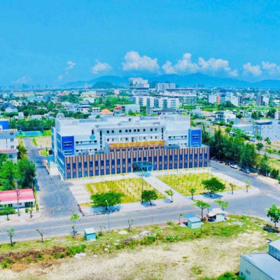 Cần Bán Lô Đất Đối Diện Cổng Trường Đại Học Giá Rẻ Hơn Thị Trường