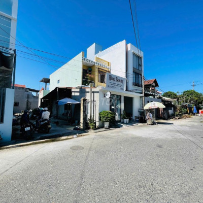 Vợ chồng em bán lỗ lô đất ngay chợ La Thọ giá rẻ chỉ 600tr-đường 5m