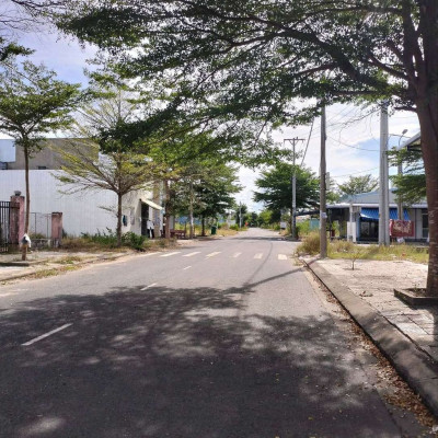 95m2 Đường 7m5-Kdt An Phú Quý. Đối diện công viên