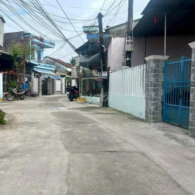 Đất 2 mặt tiền