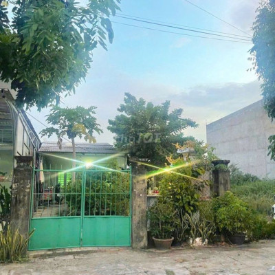 BÁN LÔ ĐẤT 150M2 TRÊN TRỤC ĐƯỜNG QUỐC LỘ 1A, SẴN SỔ (TẶNG NHÀ),GIÁ HỜI