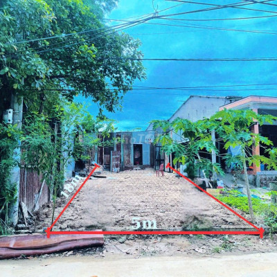 Cần bán đất ngay trạm thu phí cao tốc Đà Nẵng-Quảng Ngãi. Sẵn sổ giá