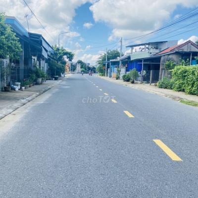 Bán gấp lô mặt tiền đường nhựa 11.5m ngay trung tâm thị trấn Nam Phước