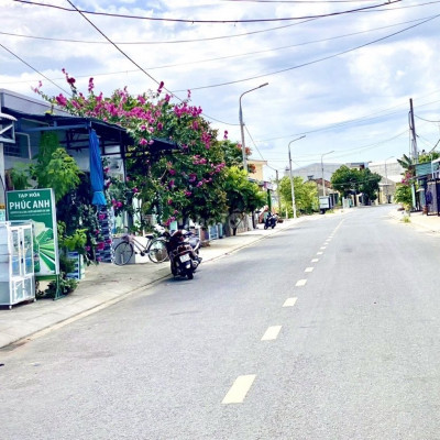 Cần bán gấp đất mặt tiền đường nhựa kinh doanh buôn bán giá chỉ 1tyxx