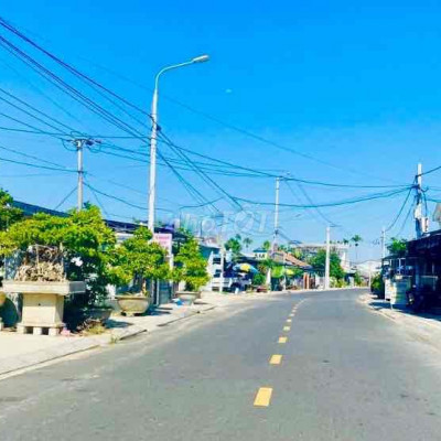 Đất biệt thự ngang 14m siêu rộng ngay trung tâm sầm uất giáp Hội An