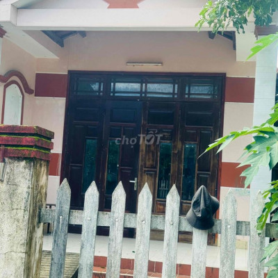 Chính chủ cần bán gấp nhà mái Thái xịn xò , giá rẻ nhất khu Thanh Hà