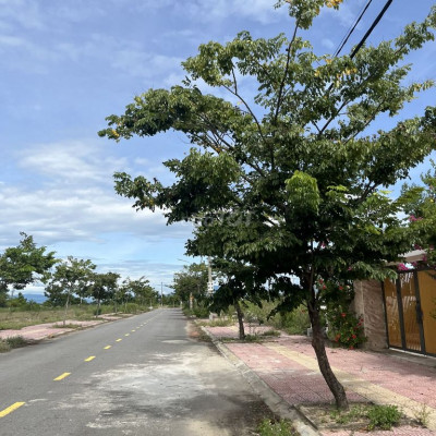 Cần bán đất nền Hội An 126m2 gần Biển,Chợ, có sổ đỏ mà giá chỉ có 1ty6