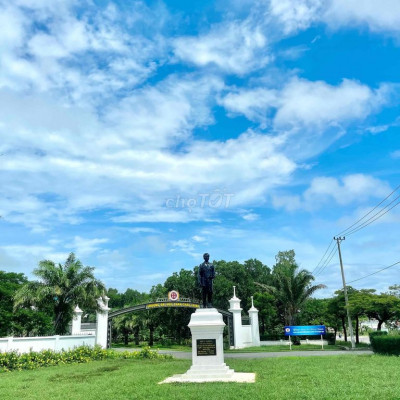 Ngay Đại Học FPT Giá Sụp Hầm thuận tiện đầu tư