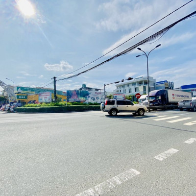 Bán lô đất đường 5m5 nằm gần chợ kinh doanh sầm uất tại TT Nam Phước.