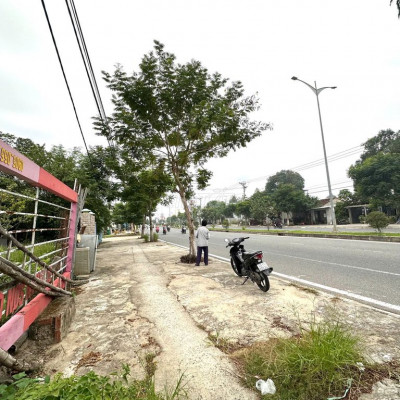 Cho thuê mặt bằng lâu dài kinh doanh,  buôn bán 3 địa điểm mặt tiền