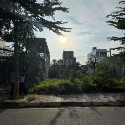 Bán đất Khu DHTC ( Khu đô thị số 2 ) sát Trạm Thu Phí Điện Bàn giá rẻ