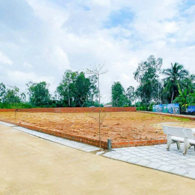 TÌM CHỦ CHO LÔ ĐẤT ĐẸP GẦN KHU VỰC ĐÀ NẴNG, NGAY DT 605 RẼ VÀO