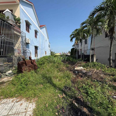 CẦN RA GẤP LÔ GÓC 2 MẶT TIỀN ĐƯỜNG HÙNG VƯƠNG, VIEW LÚA