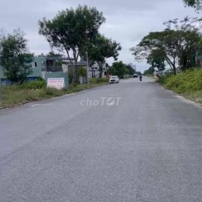 Mặt Tiền Trịnh Hoài Đức sát FPT Đà Nẵng