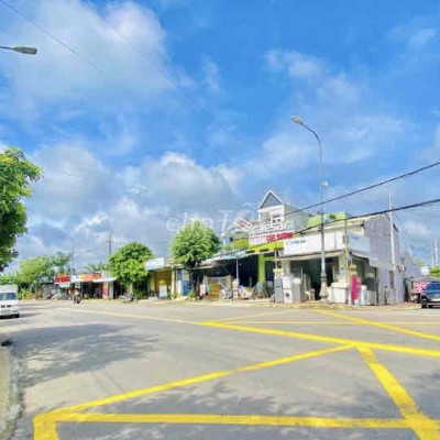 Siêu phẩm giá rẻ cuối 2024-Biệt thự ngang 14m vuông vức giáp TP Hội An