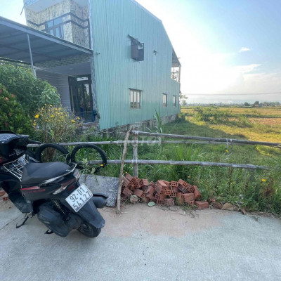 Mặt tiền đường 7m5 - Ngang 7m - Điện Bàn giáp Đà Nẵng