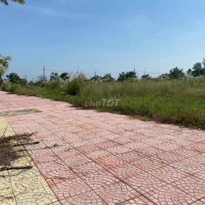 Cần bán đất gần Phố Cổ Hội An giá chỉ hơn 14tr/m2