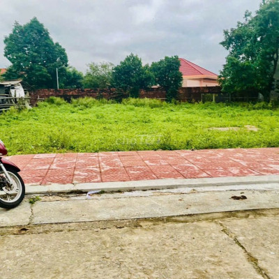 Đất để dành xây nhà nay cần tiền cho con đi xklđ nên bán gấp chỉ 5xx