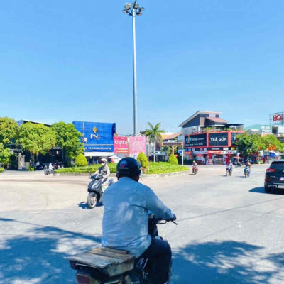 SỤP HẦM - Đất đô thị sát khu phố chợ Vĩnh Điện cực sầm uất/Sổ hồng sẵn