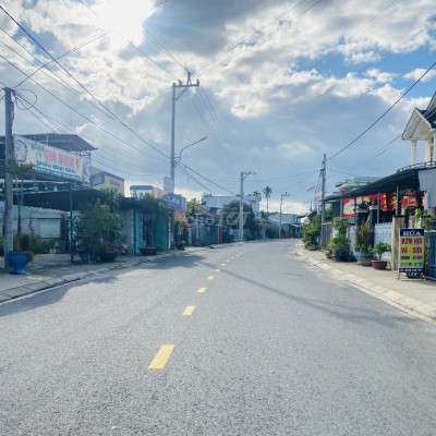 Mặt Tiện Đường Nhựa Chu Văn An gần sân Vận Động Chợ Chùa