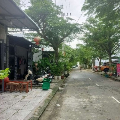 Đất Gần Chợ Điên Ngọc 90m2, Hướng đông, đường 11m5