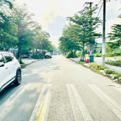 Bán lô góc 2 mặt tiền phường điện thắng bắc sát đường 33 trần phú