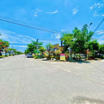 104m2 KDT Ngân Câu Ngân Giang. Sau lưng Đh Nội Vụ