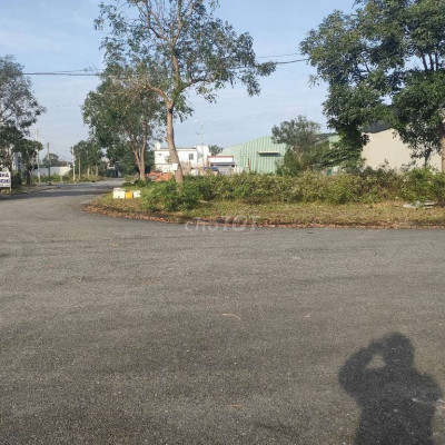 Đất 2mac tiền vít