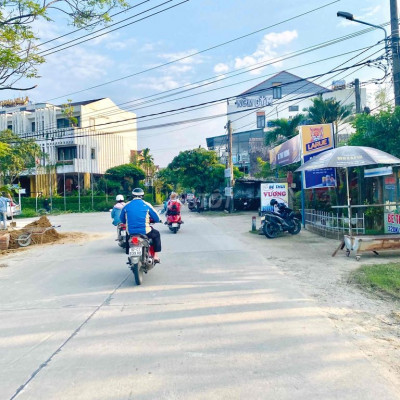 ĐẤT HỘI AN - Lô mặt tiền trục chính di chuyển Phố cổ cực gần/Sổ hồng