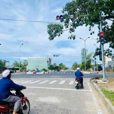 Đất mặt tiền Quốc Lộ 14E thị trấn Hà lam 510m2 giá 3,6 tỉ