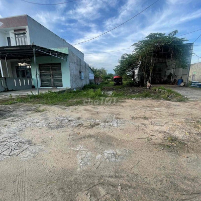 Chính chủ gửi bán lô đường 33 giá 2 tỷ X có Thương Lượng