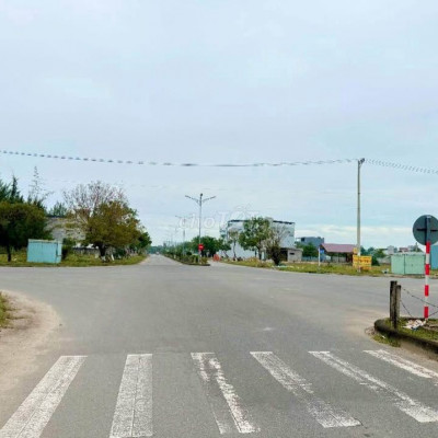 văn tiến dũng đường 34m trục thông dt 250m2 sát góc nam trân siêu đẹp