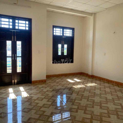 CHO THUÊ NHÀ NGUYÊN CĂN MẶT TIỀN ĐƯỜNG 7M5 VỈ HÈ MỖI BÊN 5M, DUY HẢI,